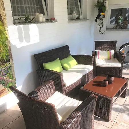 Mit Eigenem Bad, Kochnische Und Wintergarten * Dettum