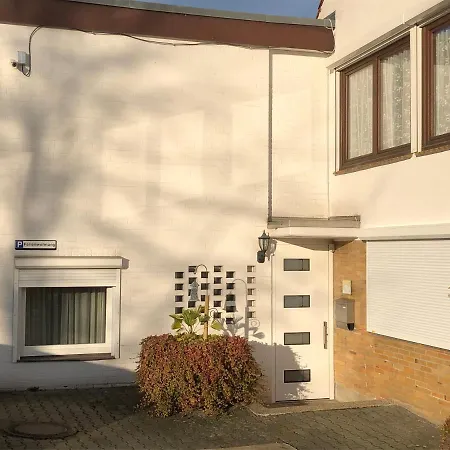 Mit Eigenem Bad, Kochnische Und Wintergarten 아파트 *