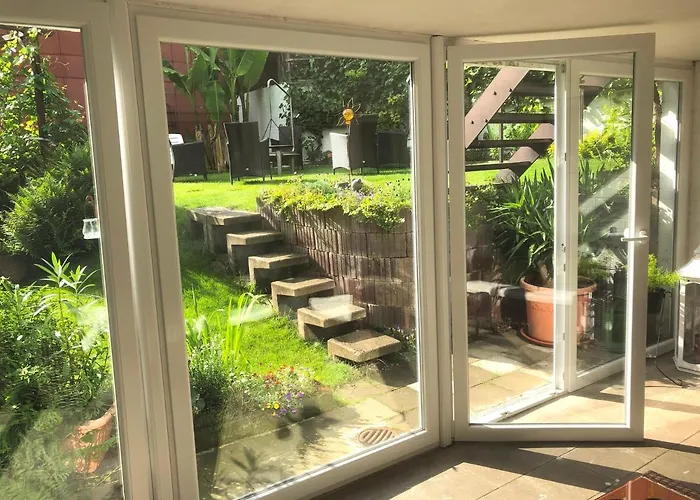 Mit Eigenem Bad, Kochnische Und Wintergarten